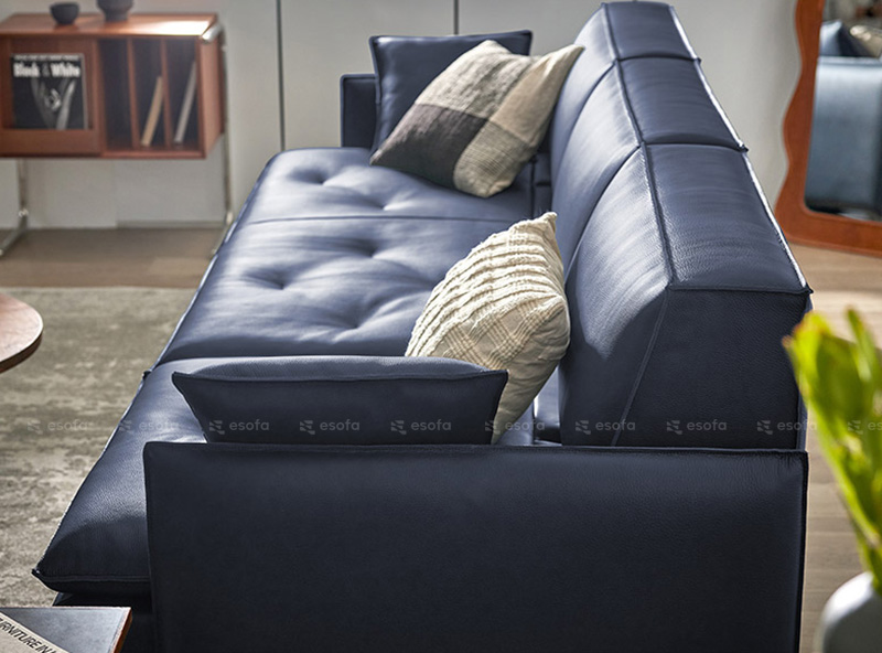 Mặt bên sofa da 3 chỗ phòng khách E33