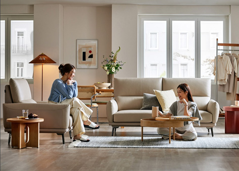 Sofa văng 2 chỗ màu be đơn giản - E35